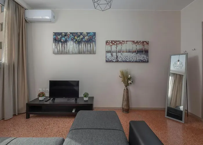 Kosmos Service Absolute Center Apartment *
